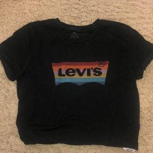 Levi’s Cropped Tee Shirt